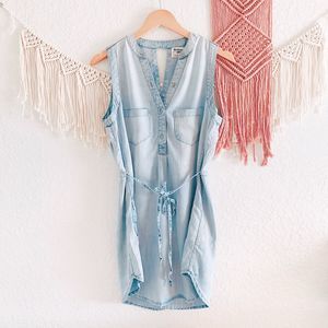 Holding Horses Chambray Midi Dress